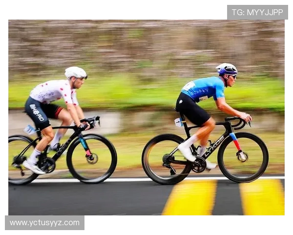 自行车选手比赛中的电光石火